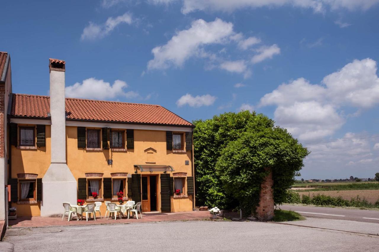 Agriturismo Le 4 Rose Vescovana Buitenkant foto